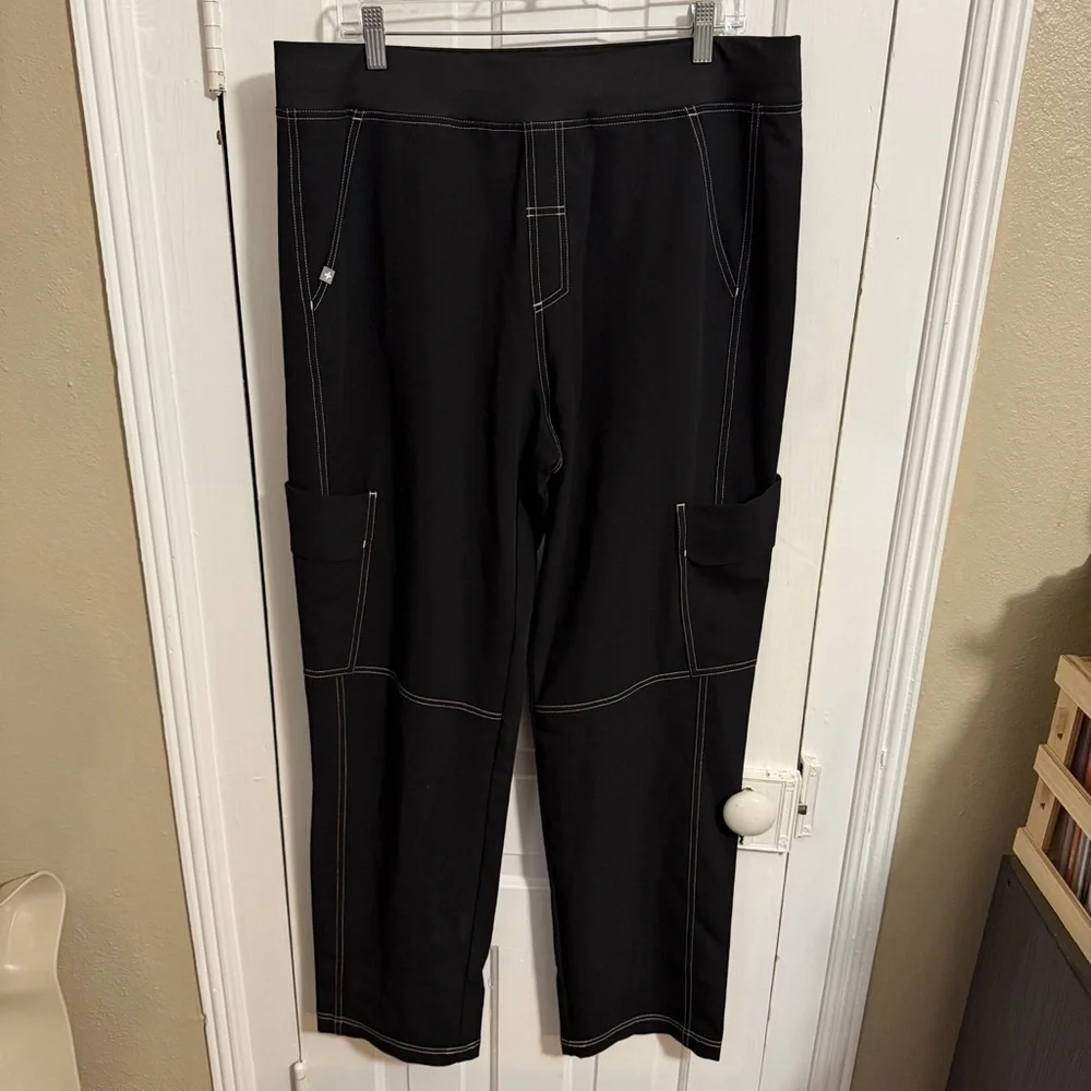 Figs Axim Cargo Utility Scrub Pants for Men Classic Fit Straight Leg Black XL